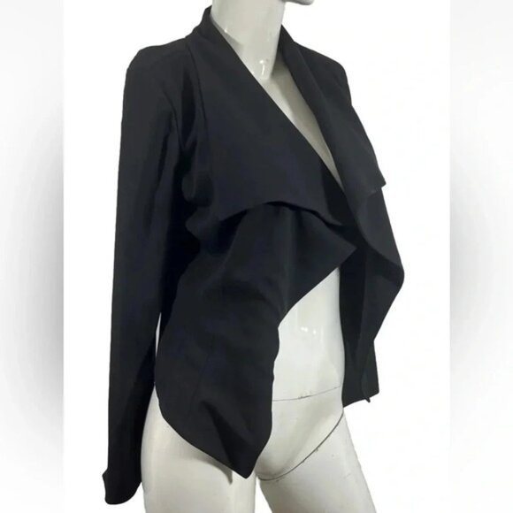NWT Bisou Bisou Womens Black Blazer Open Ruffle Front Lapel Sz Small - Picture 2 of 5